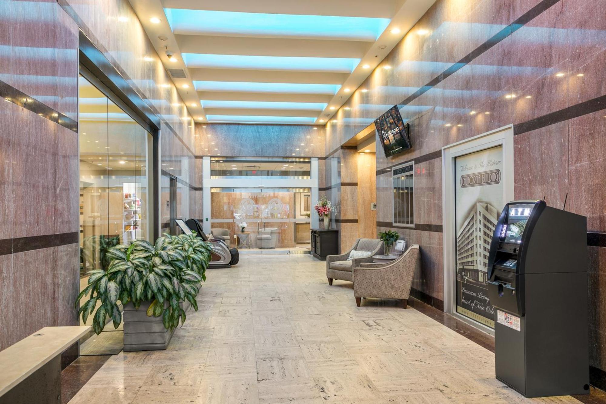 Modern Condo With Game Room In Downtown New Orleans Exterior photo